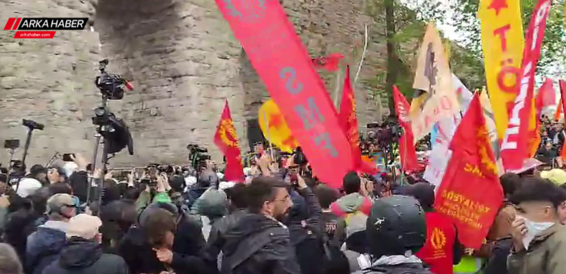 Saraçhane'de Biber Gazlı Müdahale